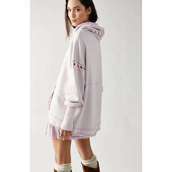 FREE PEOPLE Melody Crochet Swit Lilac Oversized Sweatshirt Small Boho Cozycore - Picture 3 of 13
